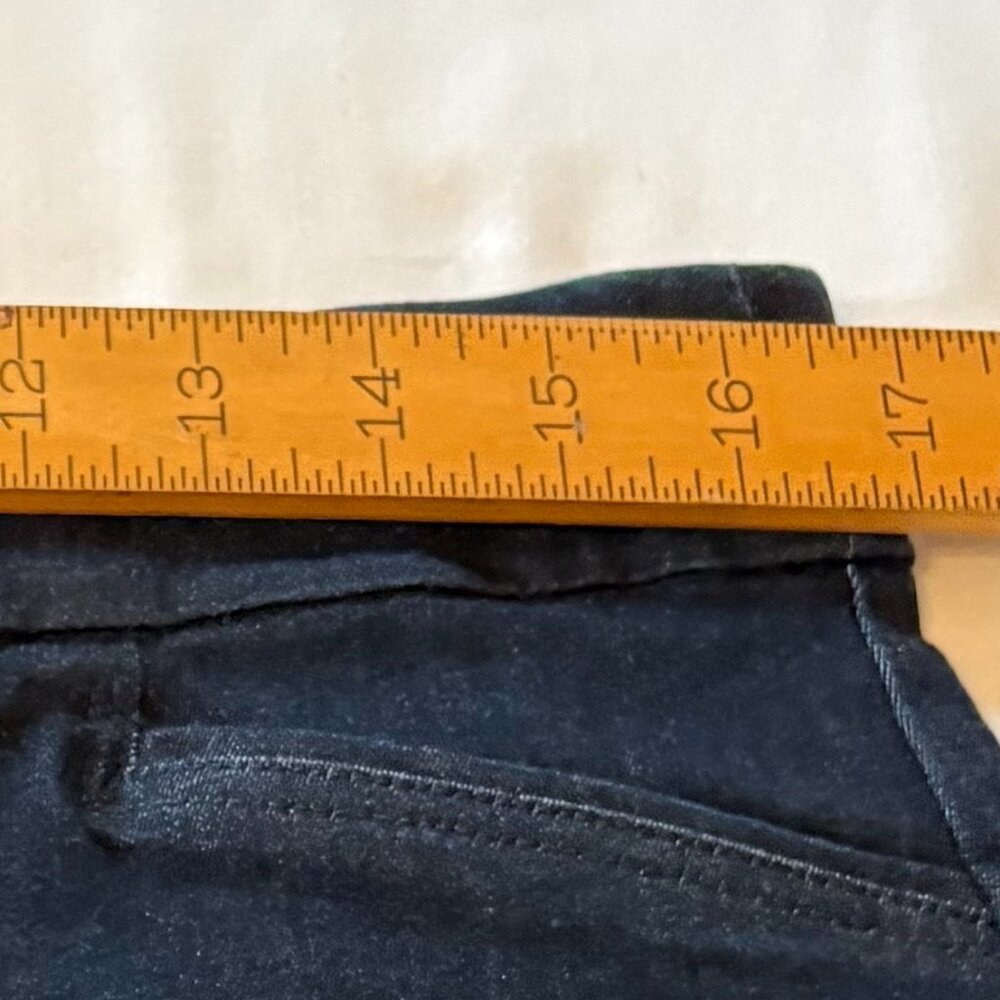 Dark Wash Denim Effortless Stretch Skort, Size 10 Regular, by Croft & Barrow - Picture 8 of 9